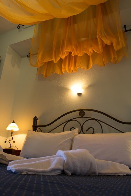 أمولياني Hotel Ismini الغرفة الصورة